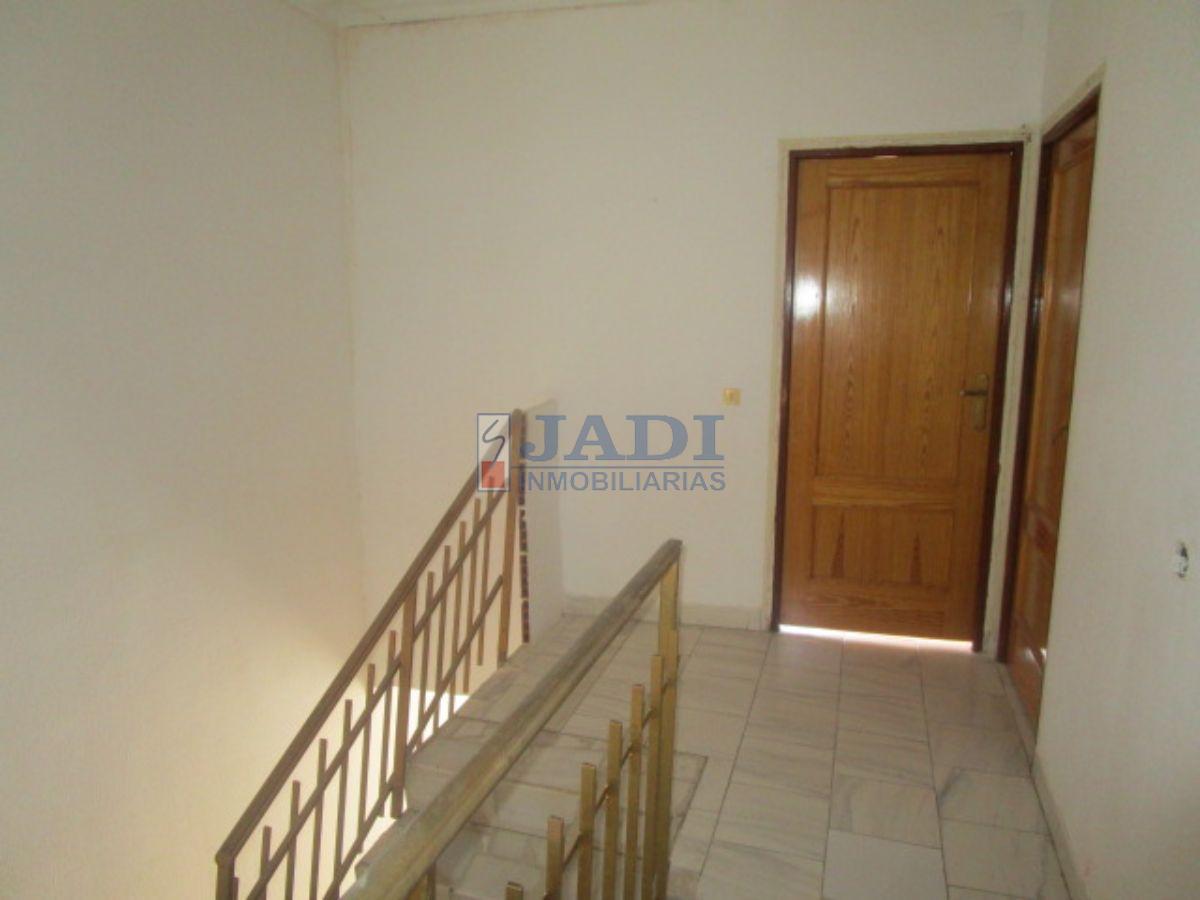 For sale of house in Valdepeñas