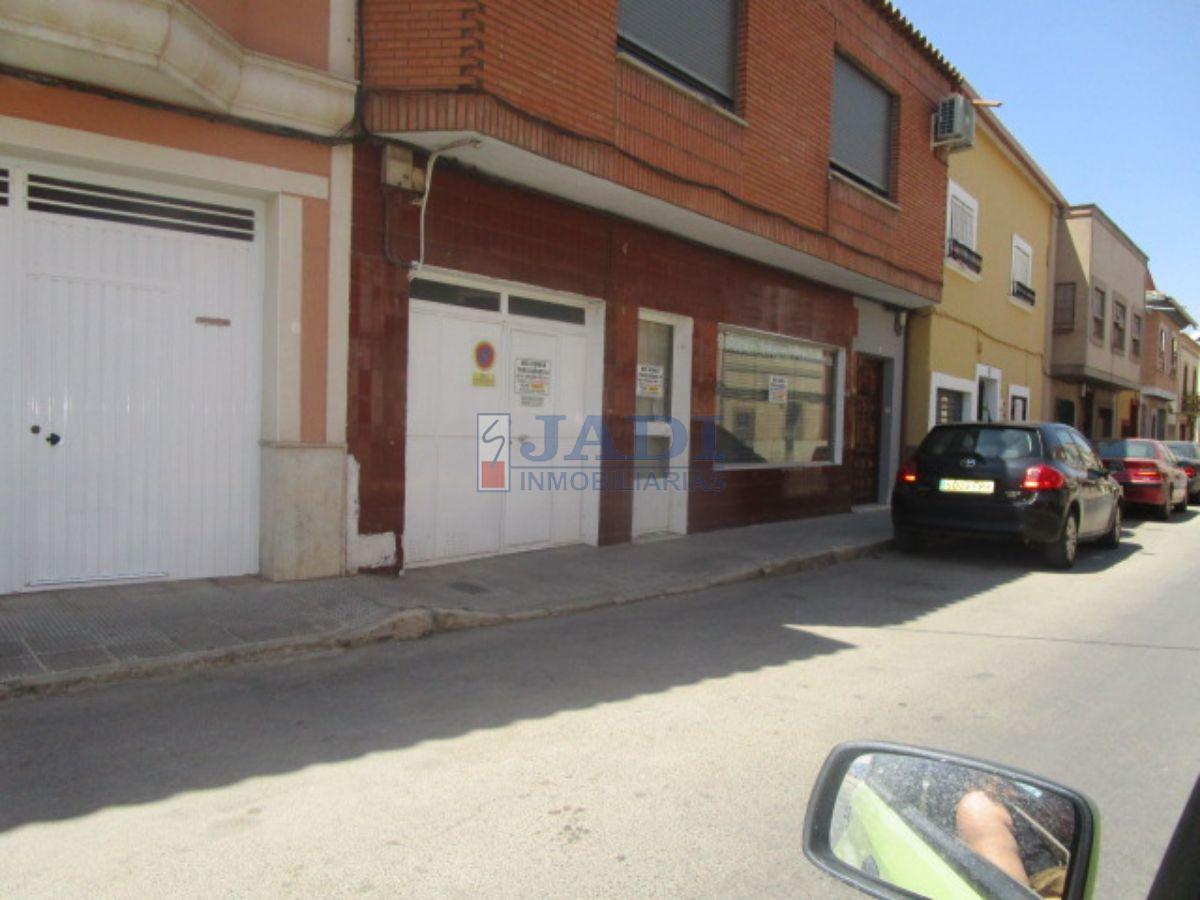 Alquiler de local comercial en Valdepeñas