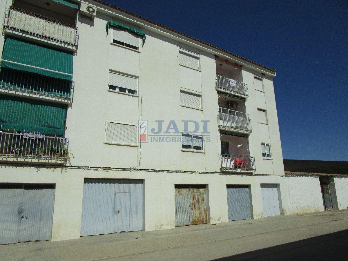 For sale of flat in Almuradiel