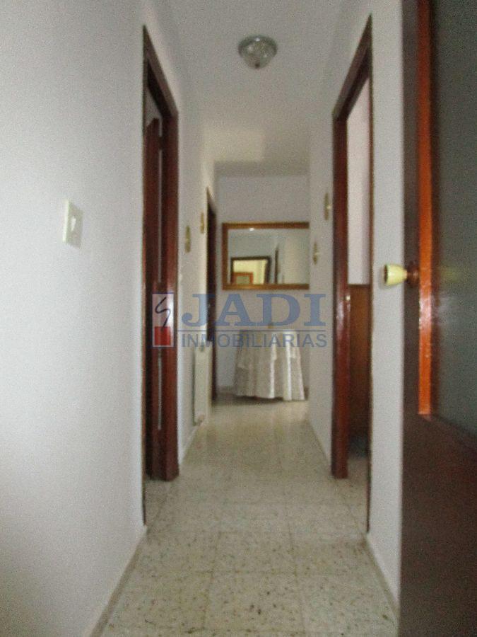 For sale of flat in Almuradiel