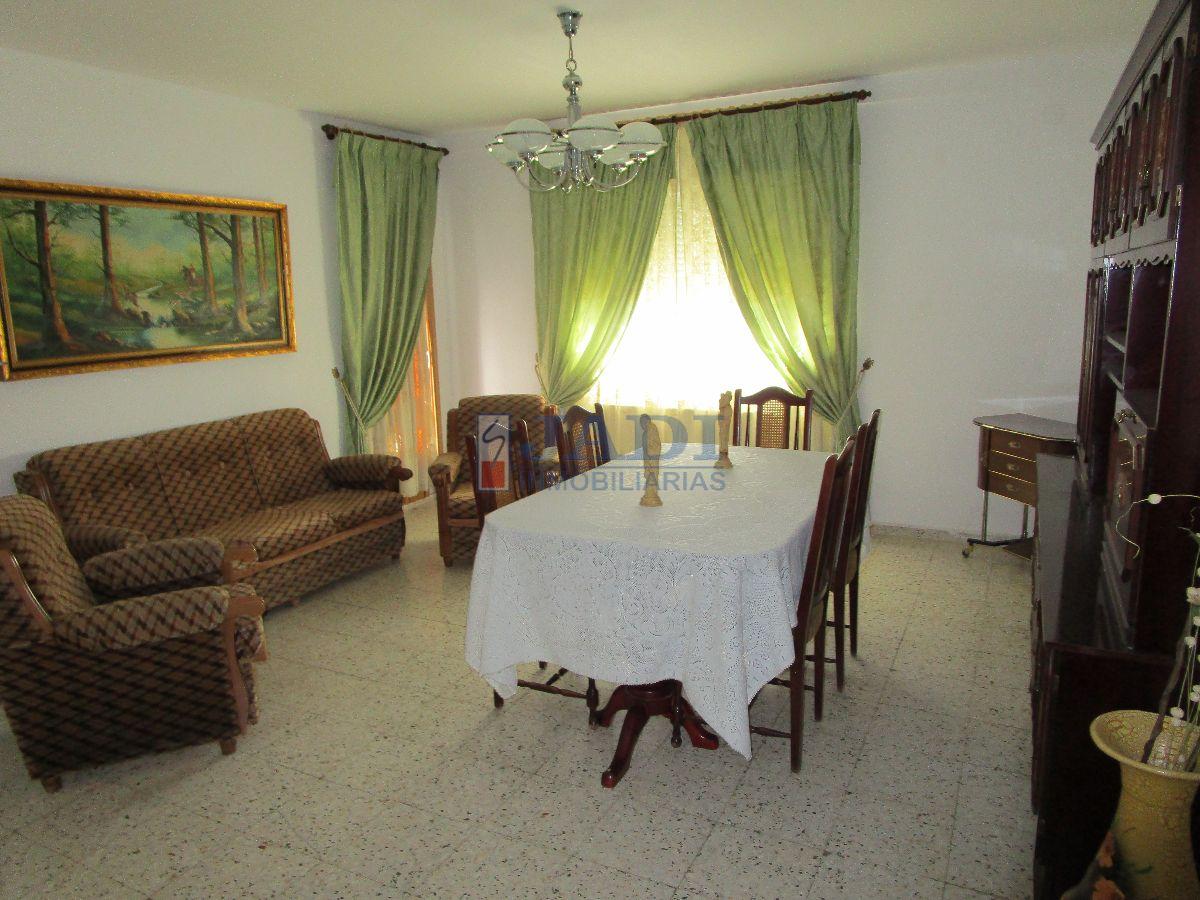 For sale of flat in Almuradiel