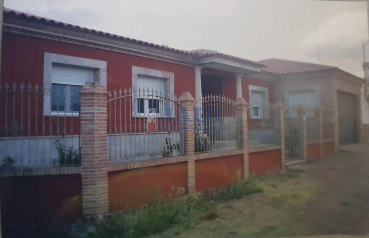 For sale of house in Santa Cruz de Mudela