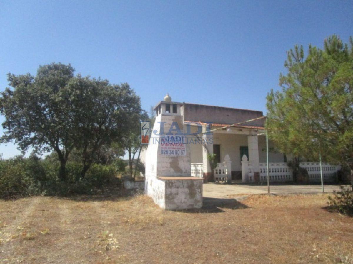For sale of house in Torrenueva