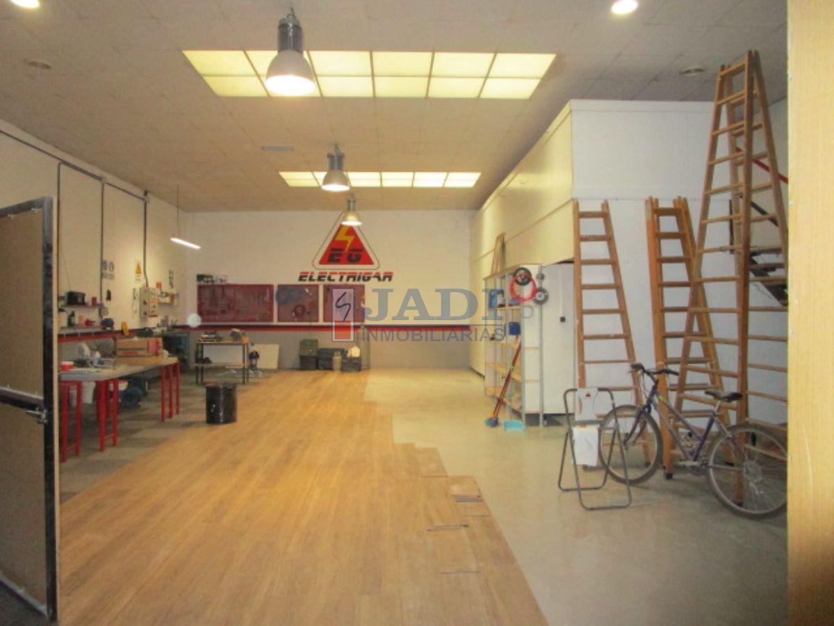 Venta de nave industrial en Valdepeñas