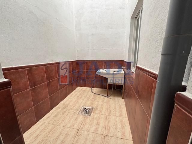 Venta de nave en Valdepeñas