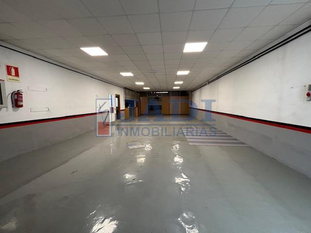 Venta de nave en Valdepeñas