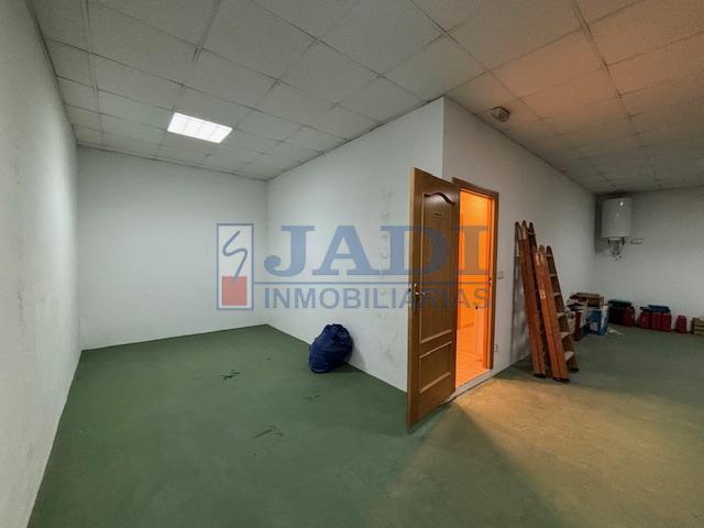 Venta de nave en Valdepeñas