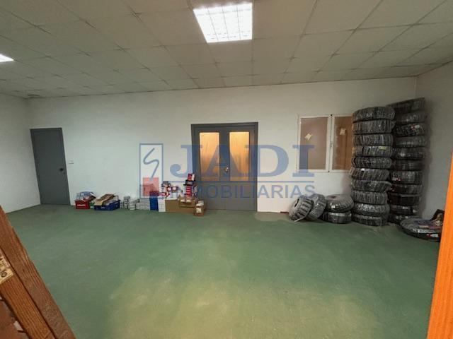 Venta de nave en Valdepeñas