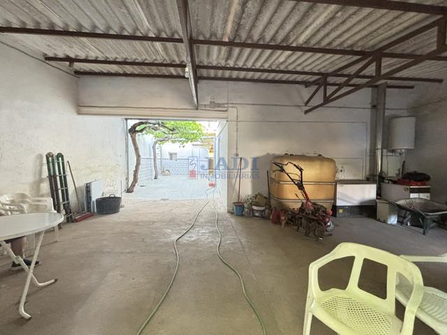 Venta de casa en Valdepeñas