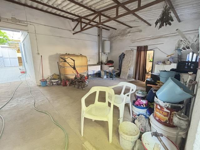 Venta de casa en Valdepeñas