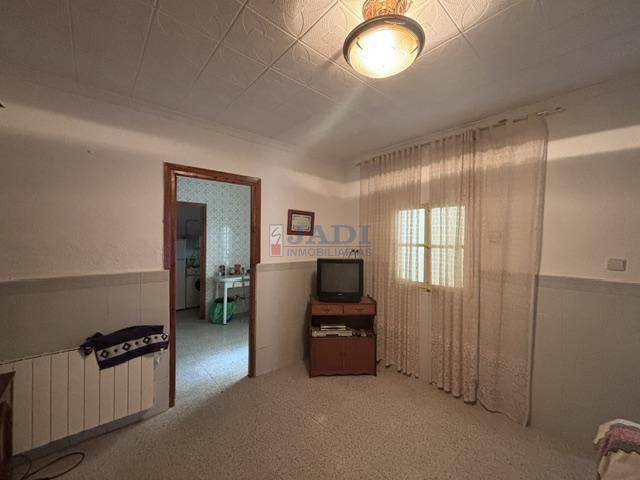 Venta de casa en Valdepeñas