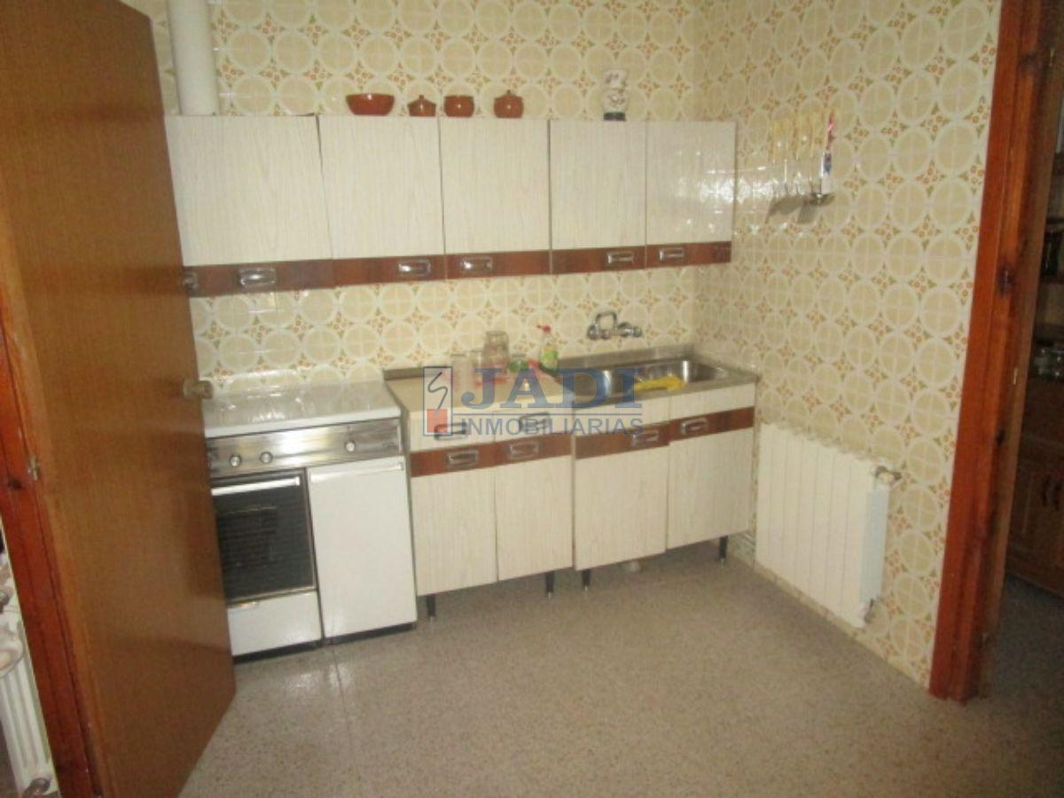 For sale of house in Valdepeñas
