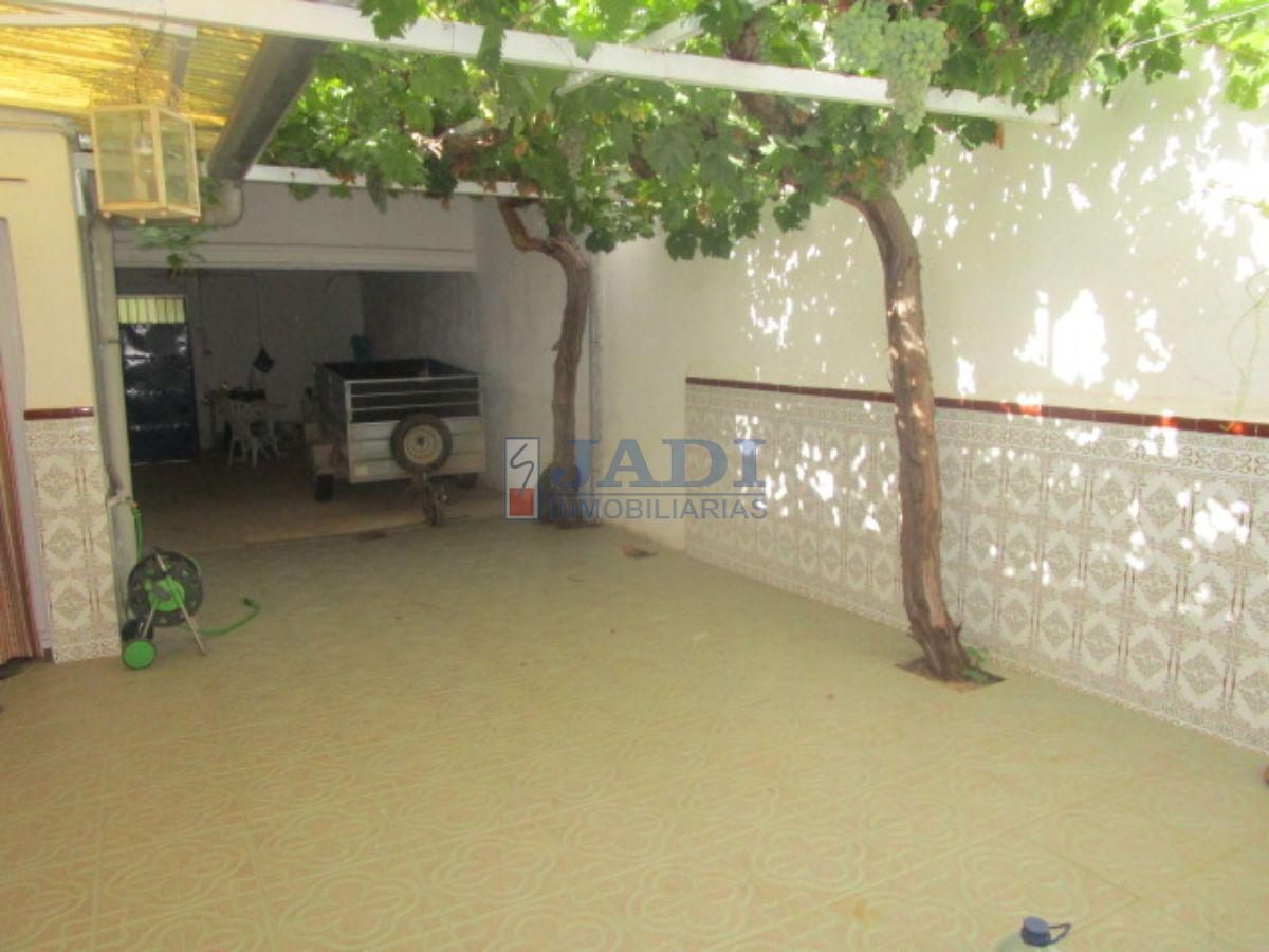 For sale of house in Valdepeñas