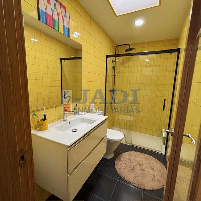 For sale of penthouse in Valdepeñas