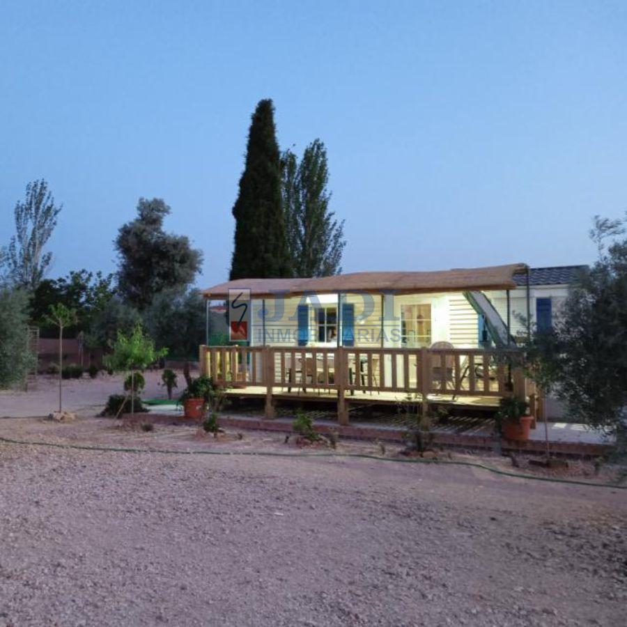 For sale of house in Valdepeñas