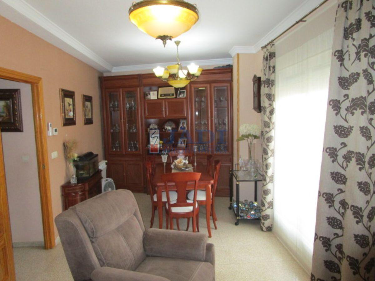 For sale of flat in Valdepeñas