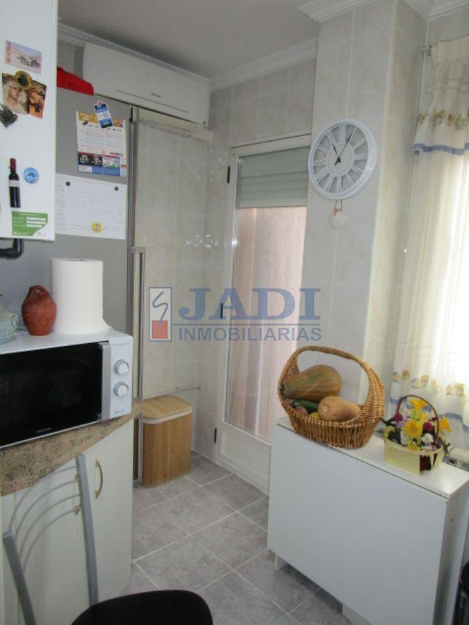 For sale of flat in Valdepeñas