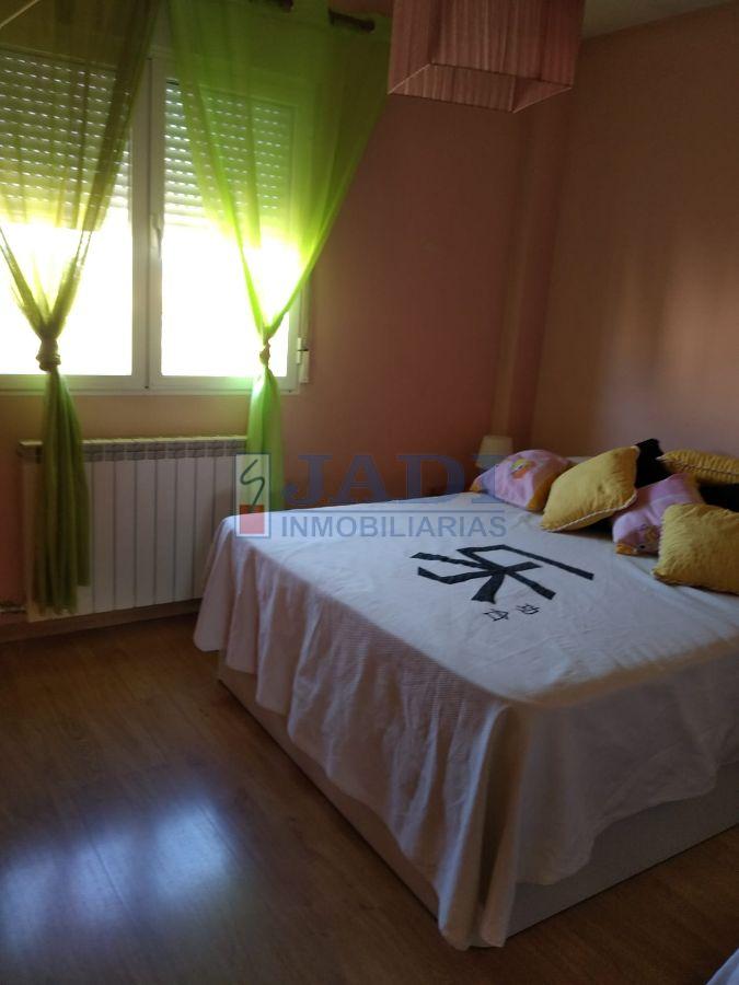 For sale of house in Valdepeñas