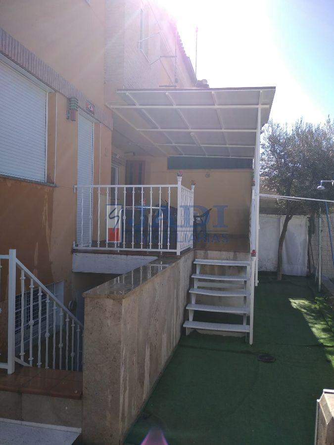 For sale of house in Valdepeñas
