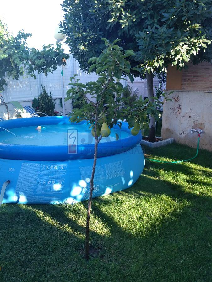 For sale of house in Valdepeñas