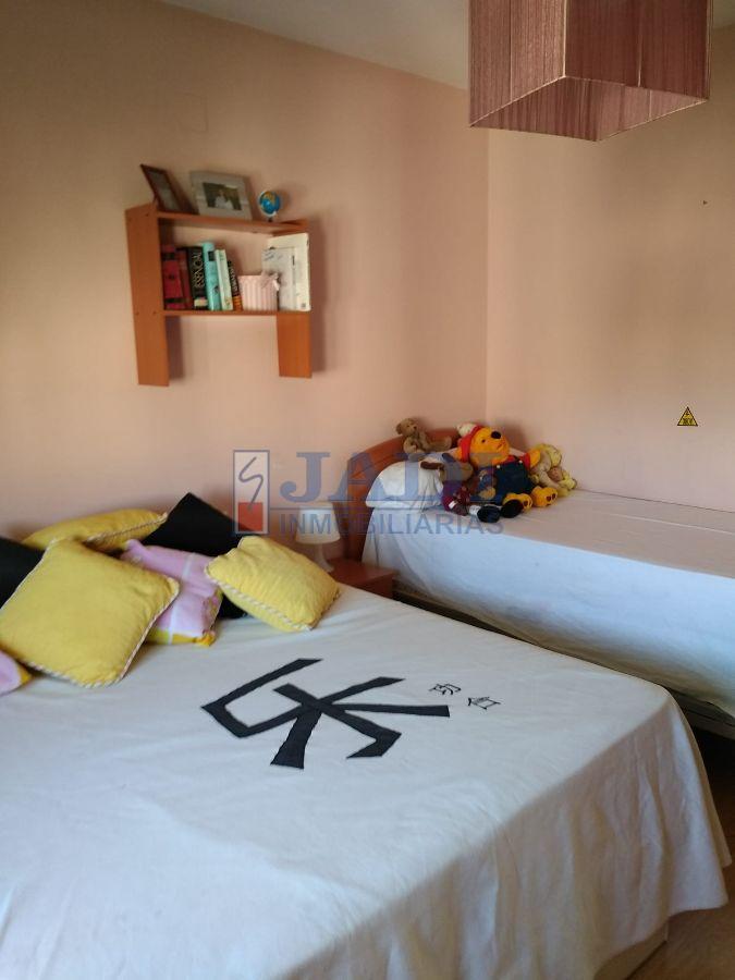 For sale of house in Valdepeñas