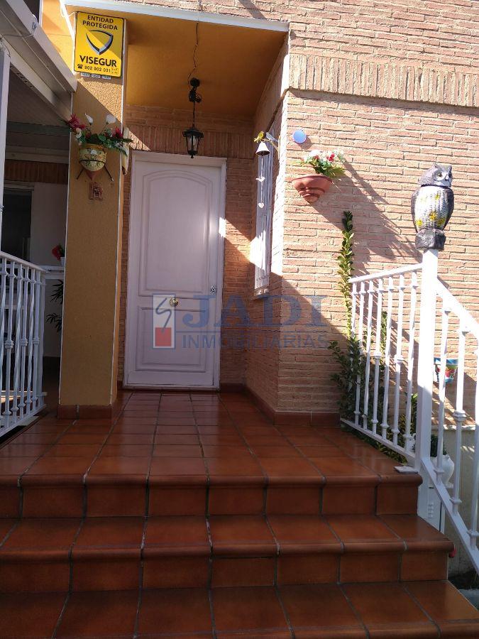 For sale of house in Valdepeñas
