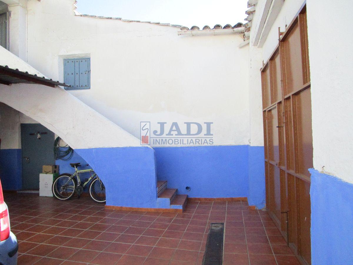 Venta de casa en Valdepeñas