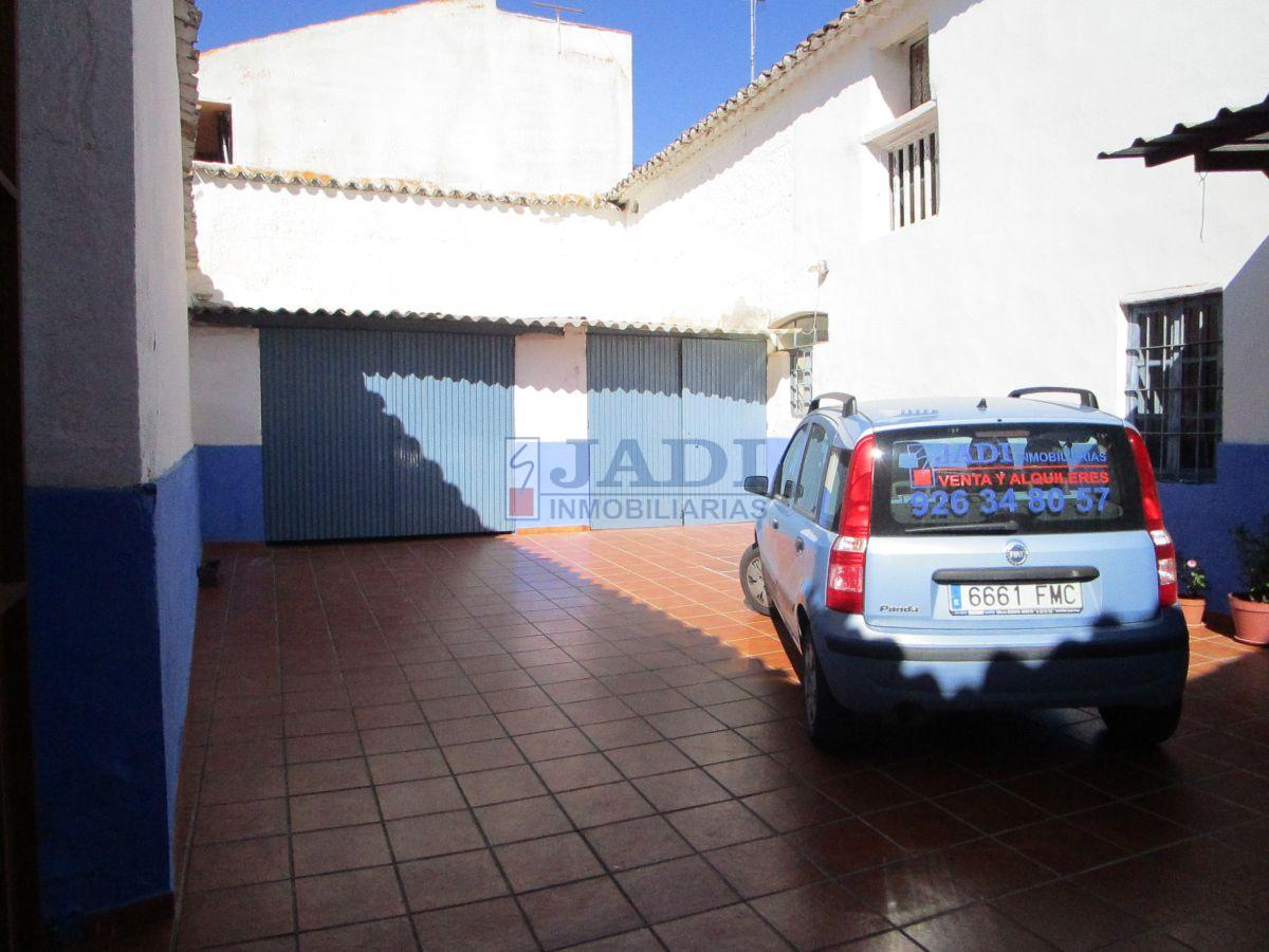 Venta de casa en Valdepeñas