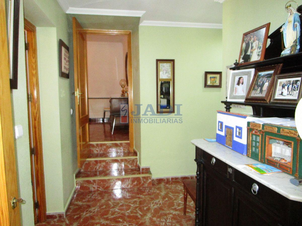 For sale of house in Valdepeñas