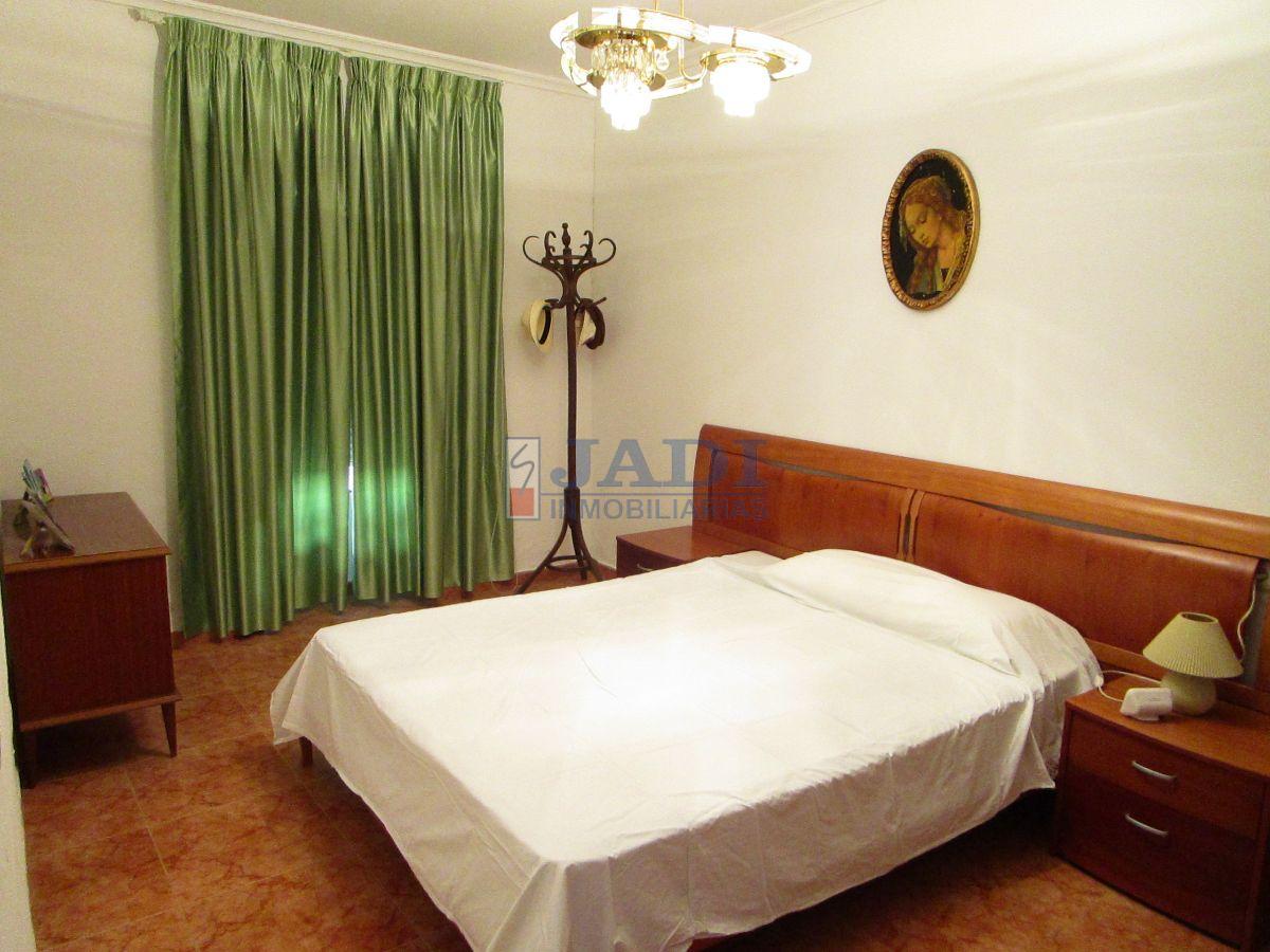 Venta de casa en Valdepeñas