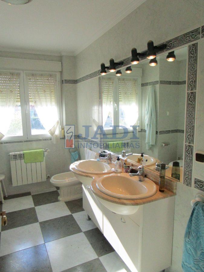 Vendita di chalet in Valdepeñas