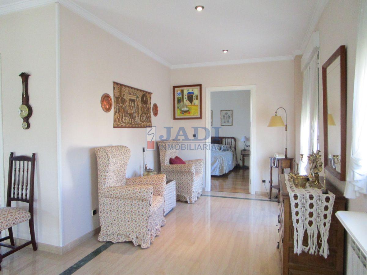 Venta de chalet en Valdepeñas