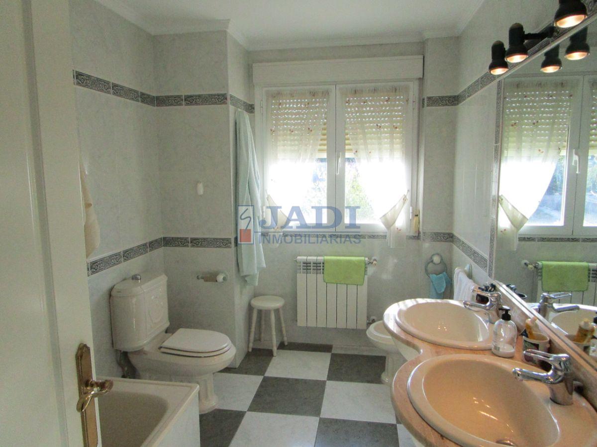 Vendita di chalet in Valdepeñas