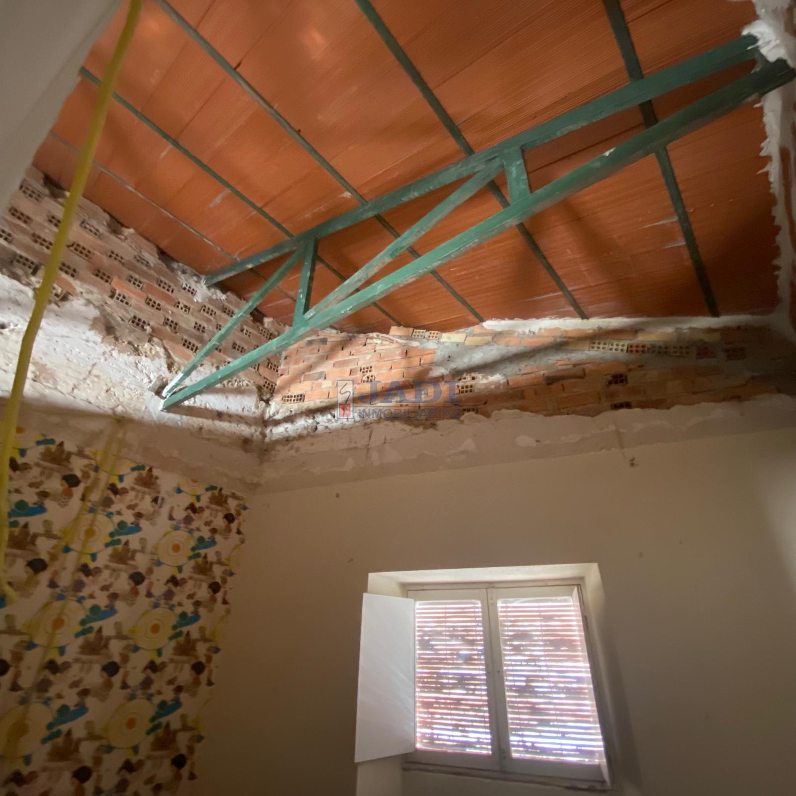 Venta de casa en Valdepeñas