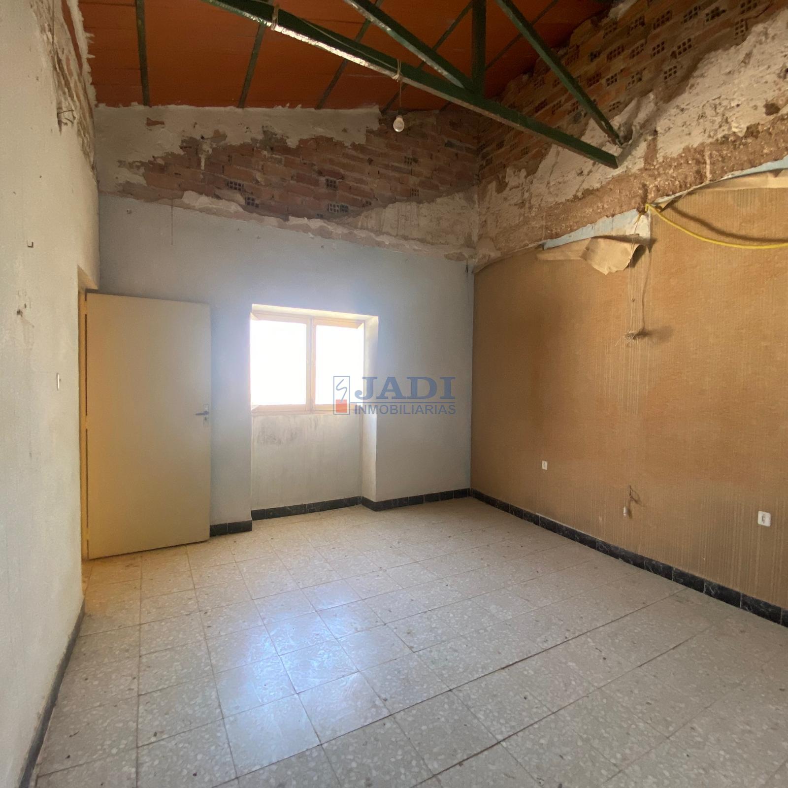 Venta de casa en Valdepeñas