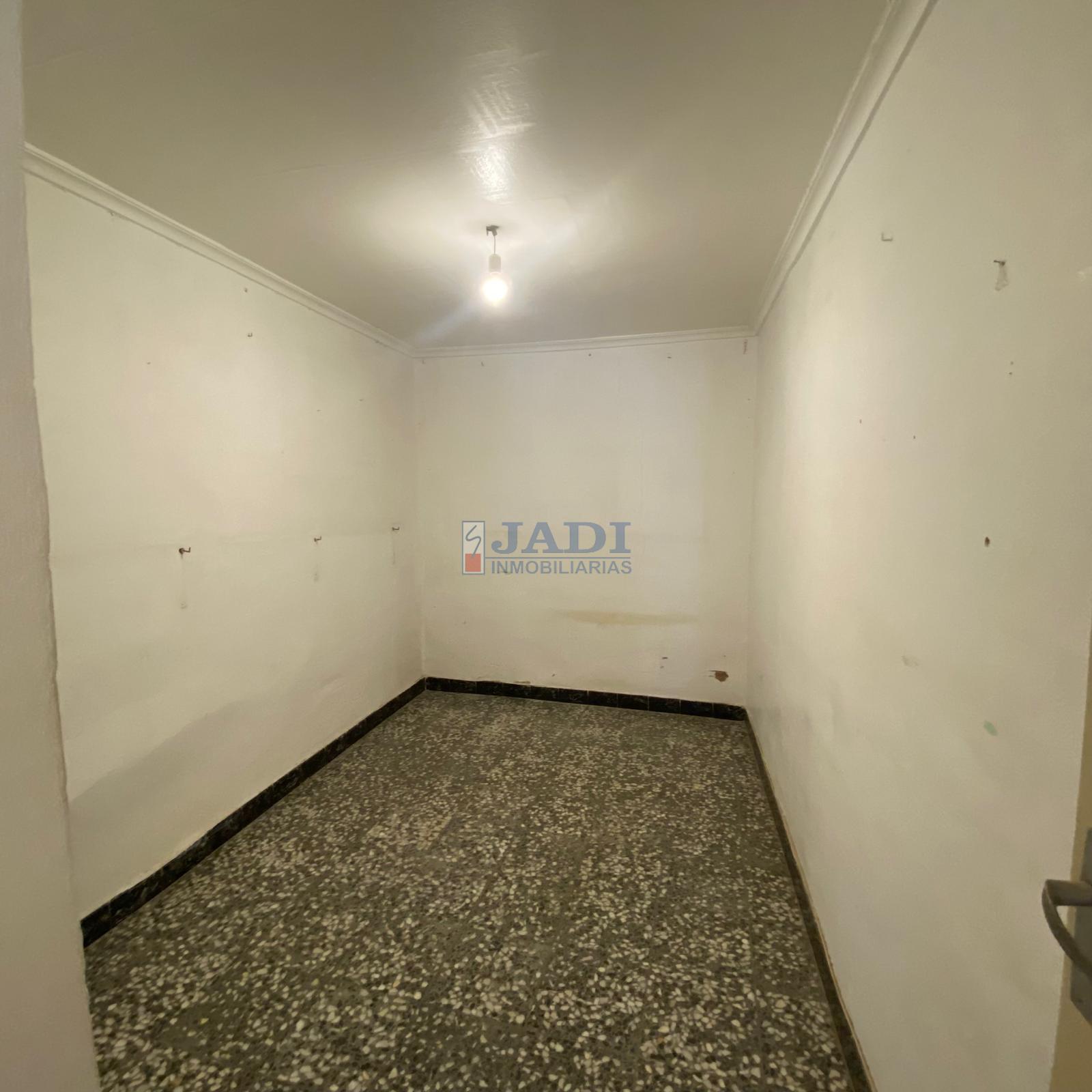 Venta de casa en Valdepeñas