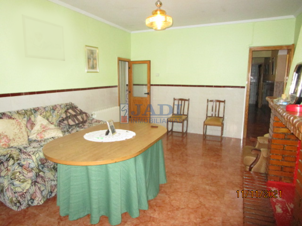 For sale of house in Valdepeñas