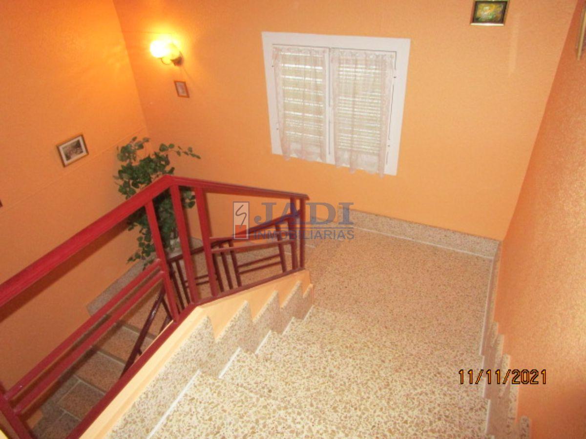 For sale of house in Valdepeñas