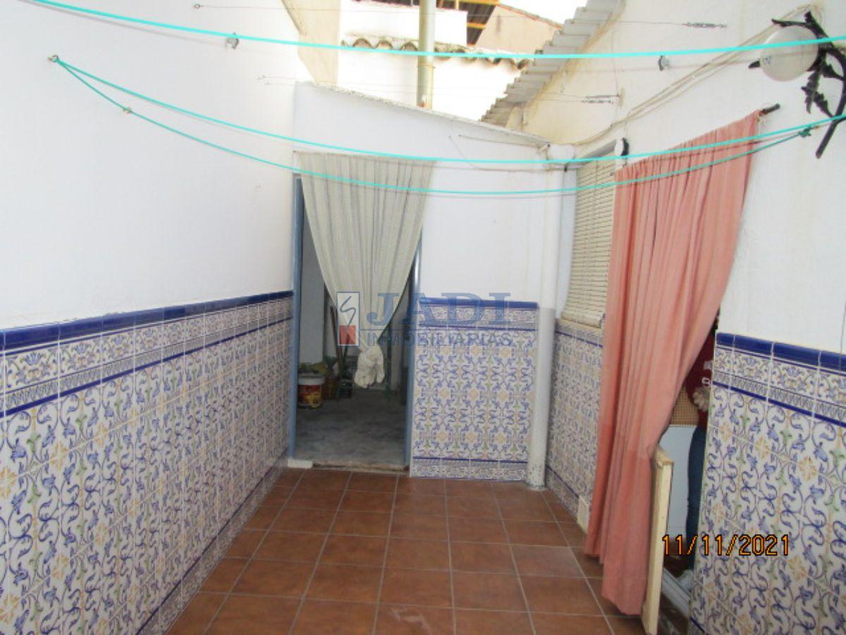 For sale of house in Valdepeñas