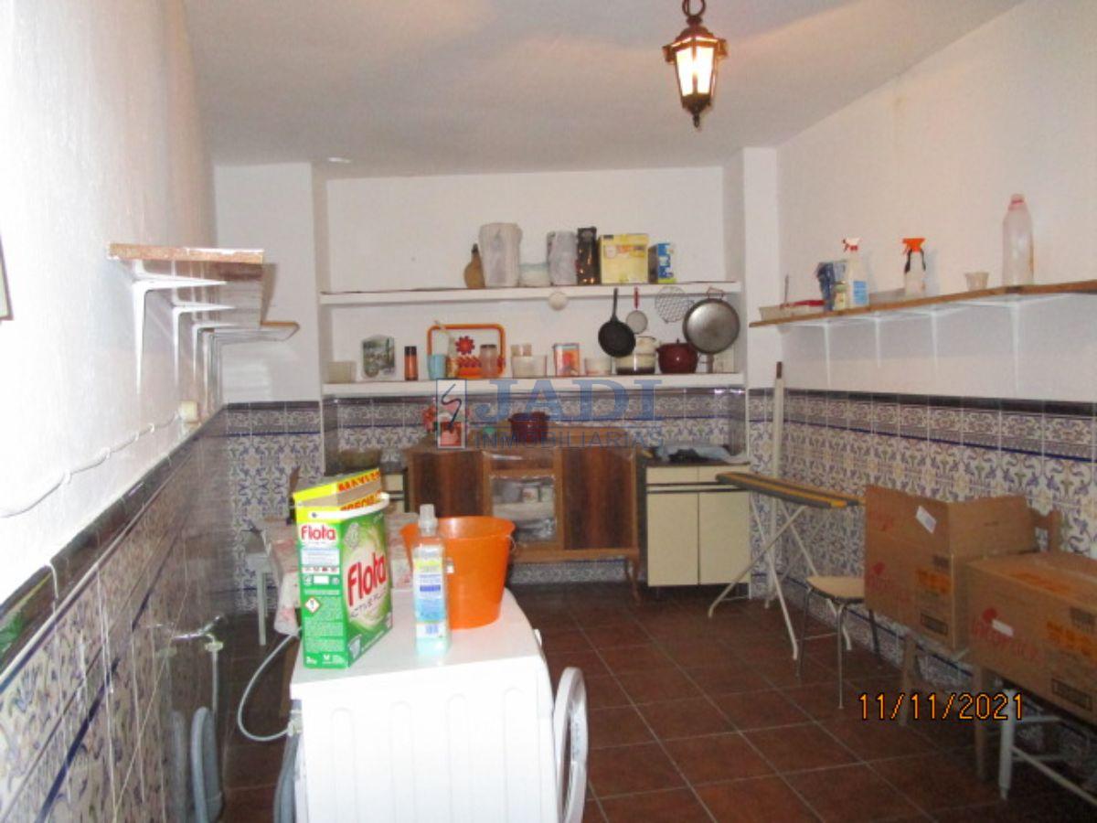 For sale of house in Valdepeñas