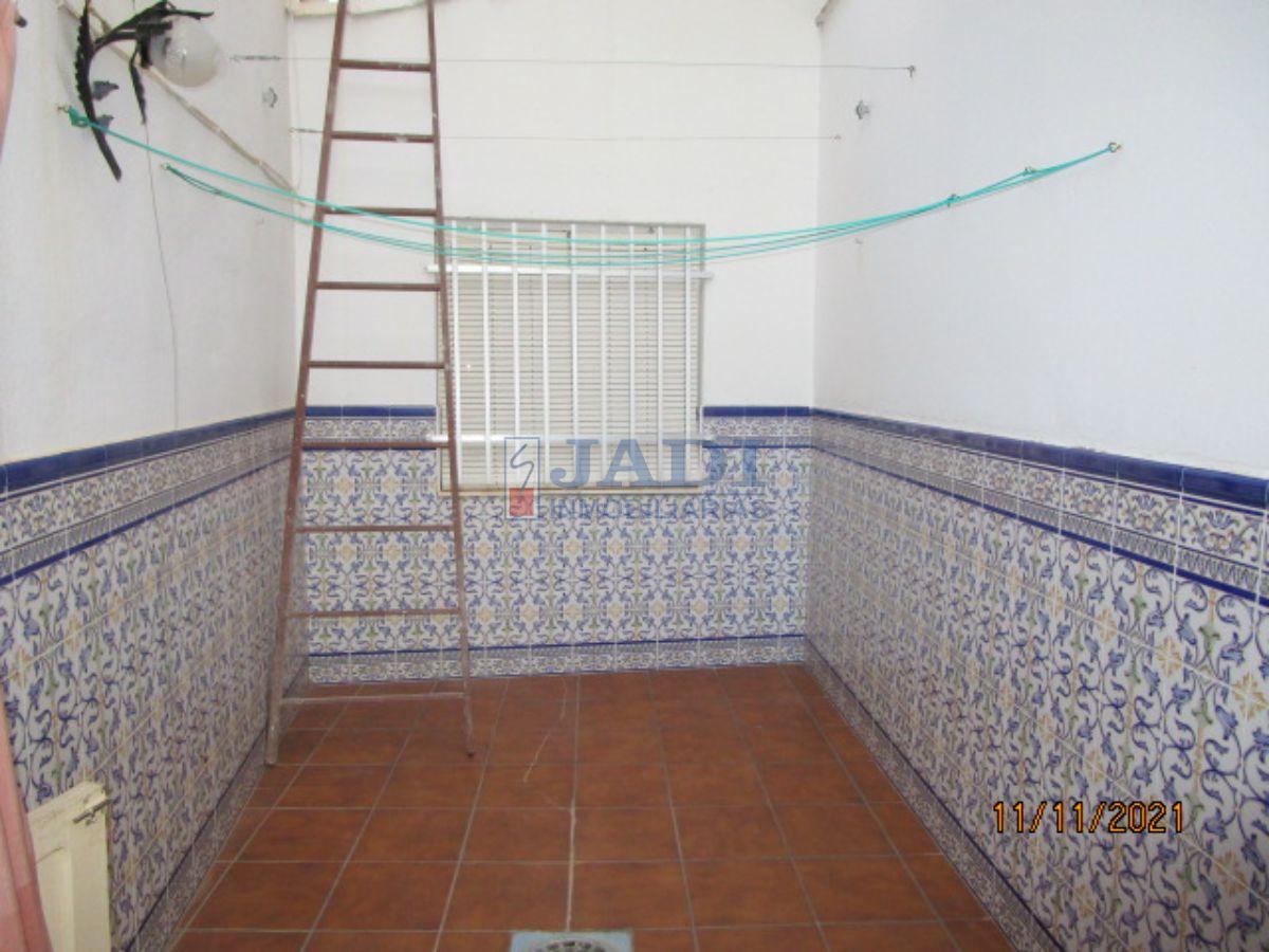 For sale of house in Valdepeñas