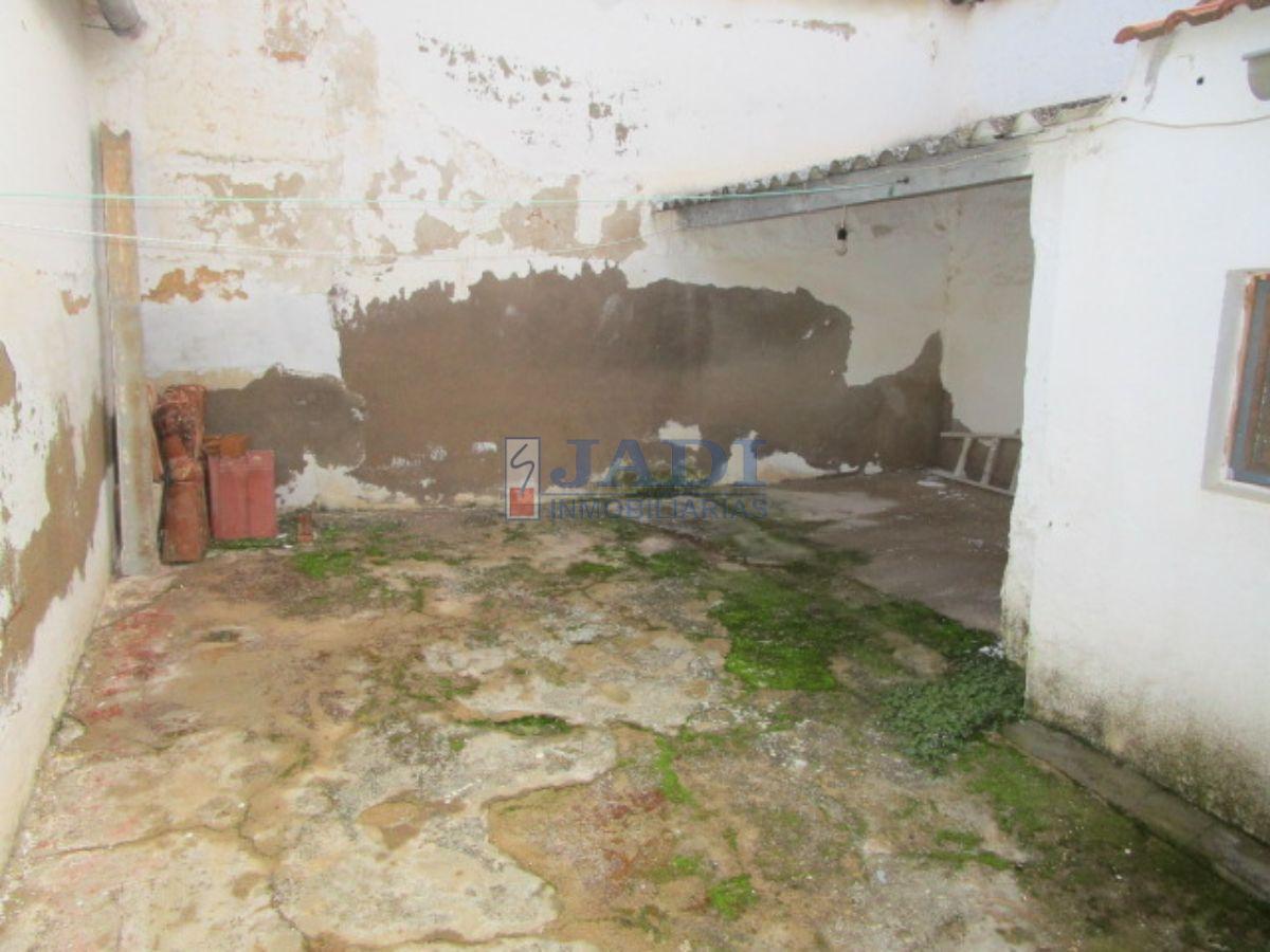 For sale of house in Valdepeñas