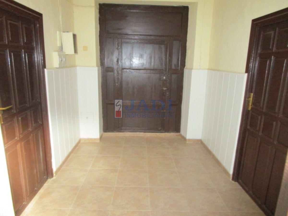 For sale of house in Valdepeñas