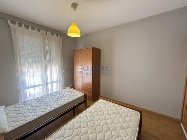 For rent of penthouse in Valdepeñas