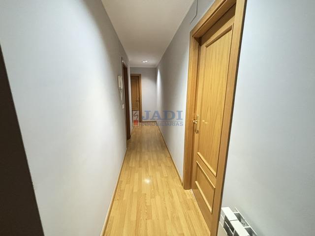 For rent of penthouse in Valdepeñas
