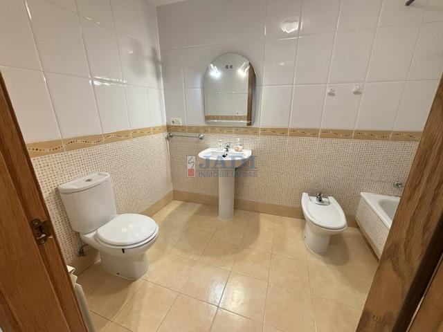For rent of penthouse in Valdepeñas