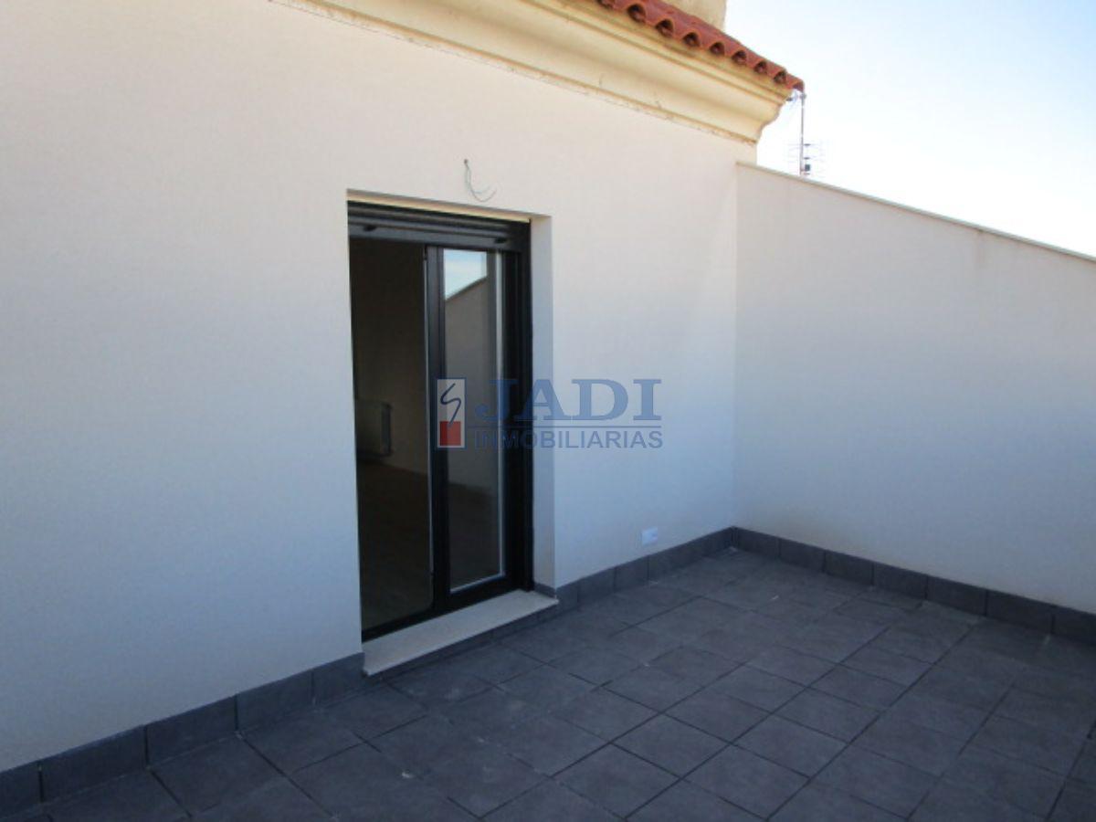 For sale of penthouse in Valdepeñas
