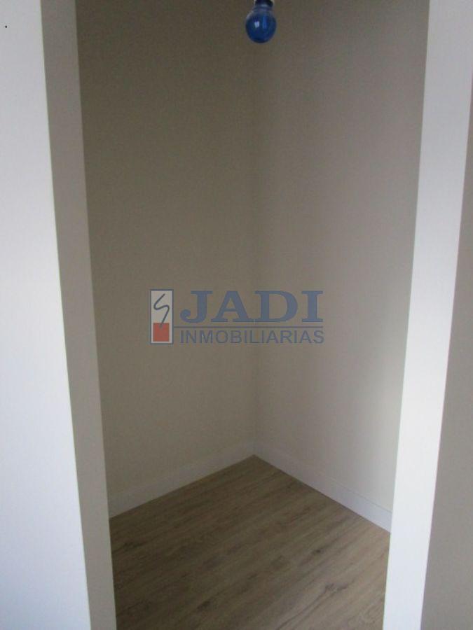 For sale of penthouse in Valdepeñas