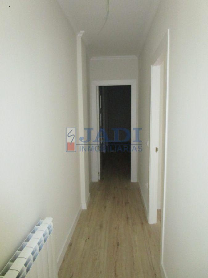 For sale of penthouse in Valdepeñas