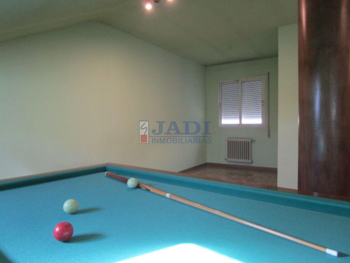 For sale of flat in Valdepeñas